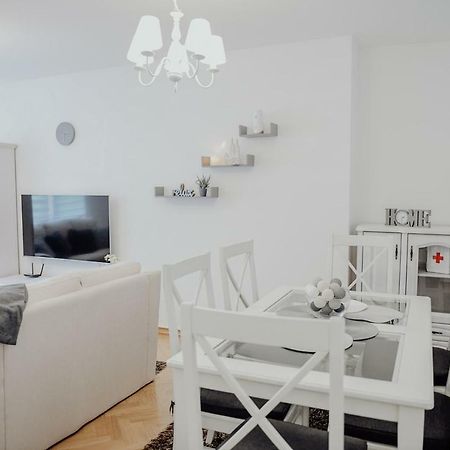 Apartman M5 Ðakovo Bagian luar foto