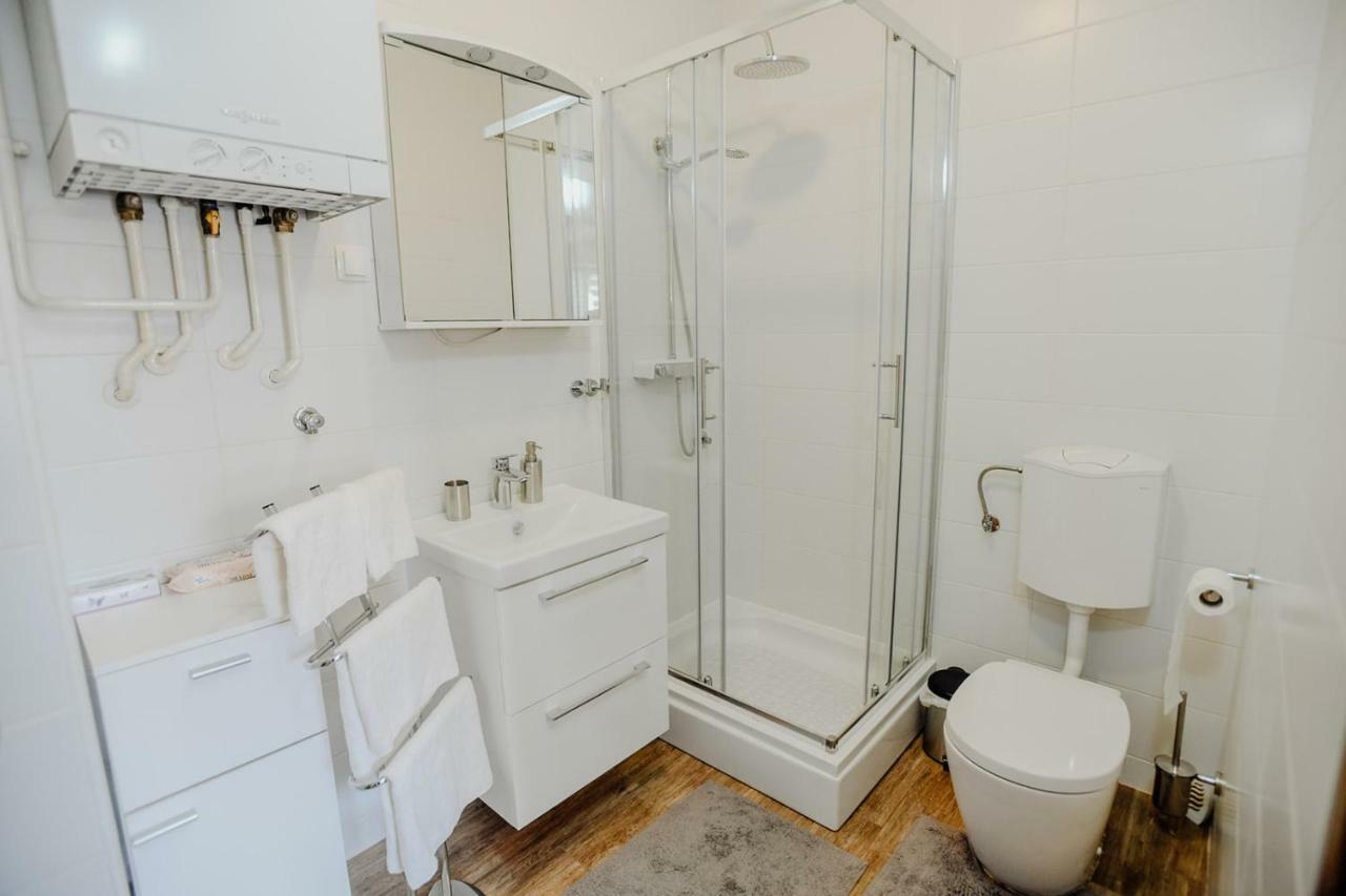 Apartman M5 Ðakovo Bagian luar foto
