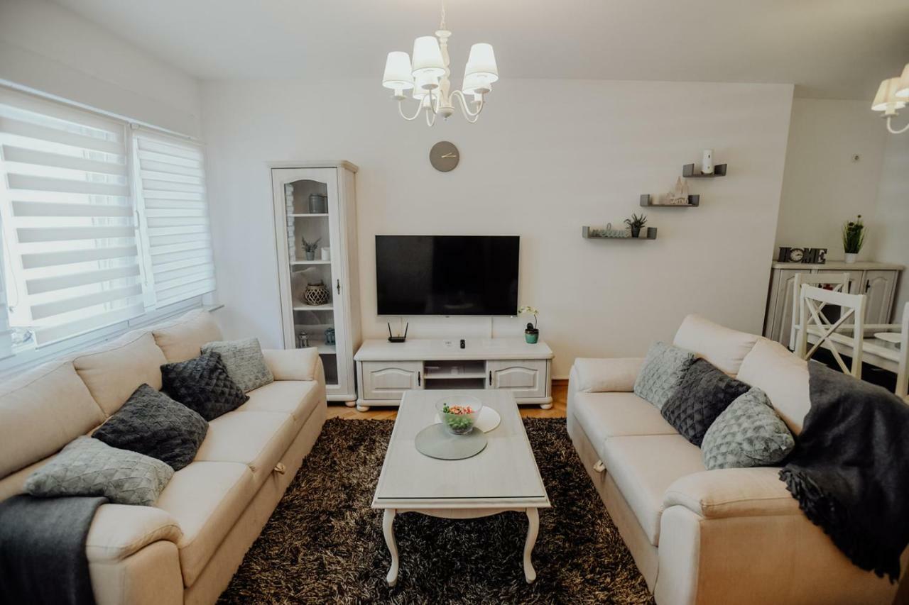 Apartman M5 Ðakovo Bagian luar foto