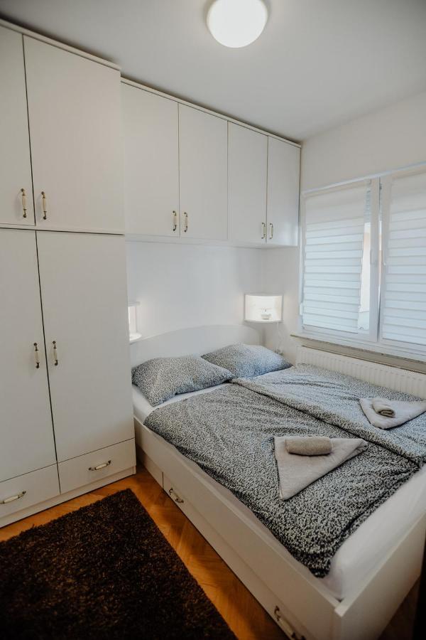 Apartman M5 Ðakovo Bagian luar foto